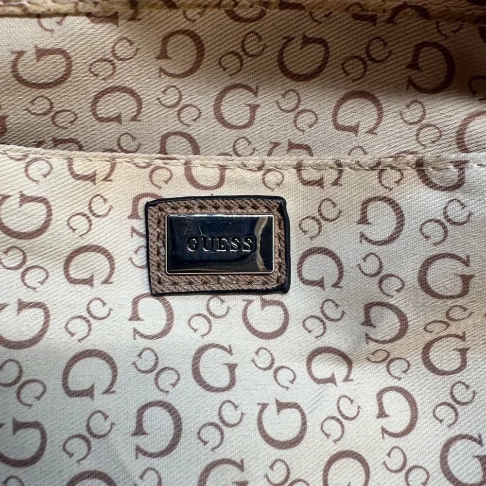 GUESS Factory Beckley Double-Zip Crossbody in Mocha Floral 3 compartment EUC